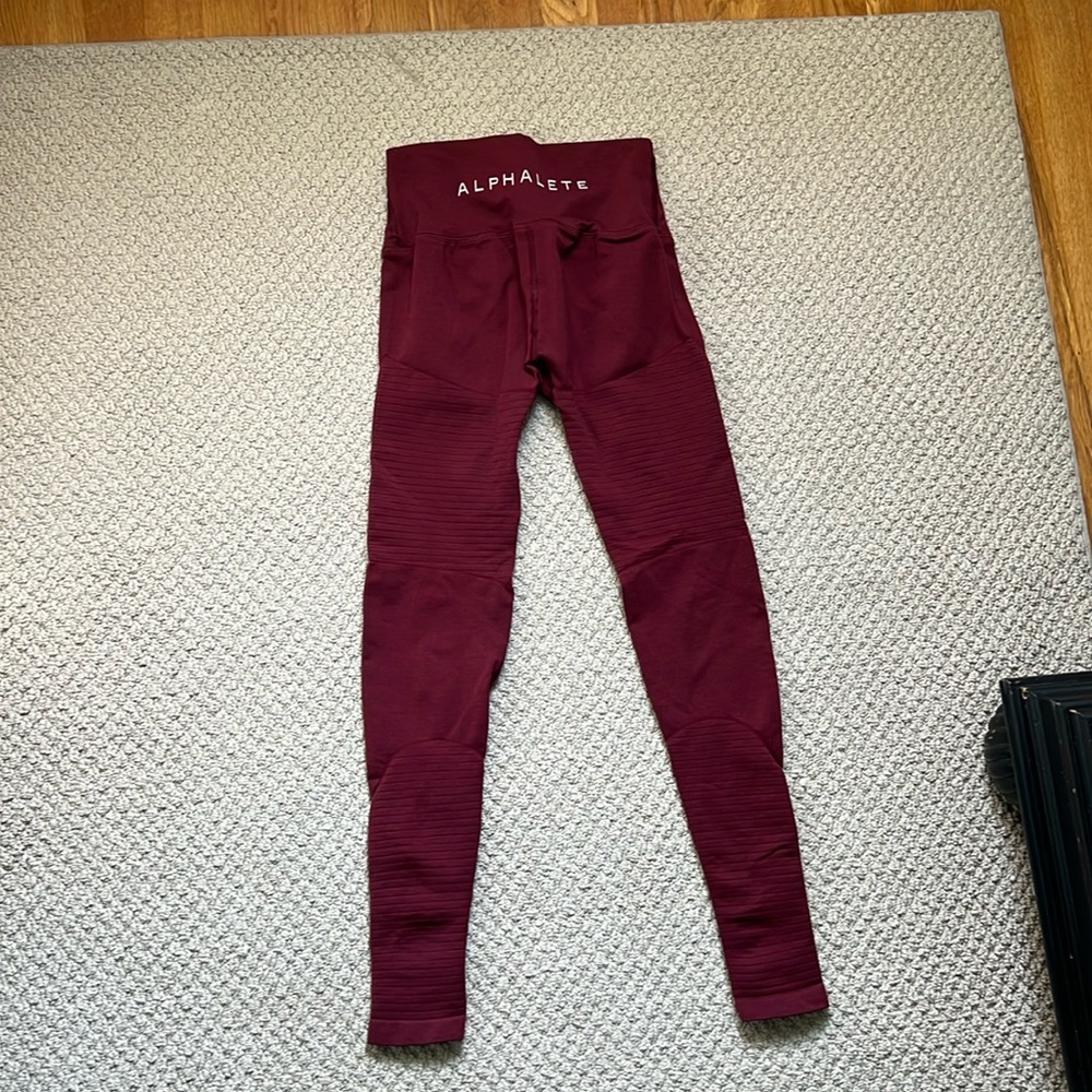 Alphalete Leggings!